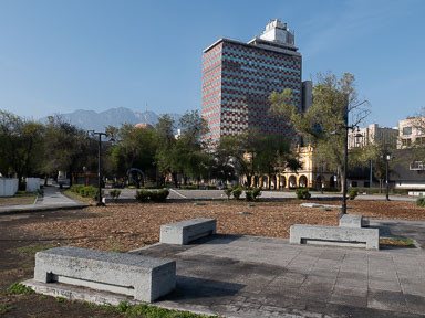 L1000009.jpg